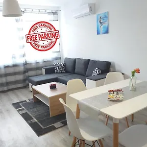 Hatvan Corner דירה