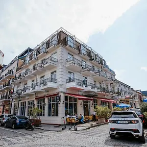 https://west-apart-hotel.batumihotels.net
