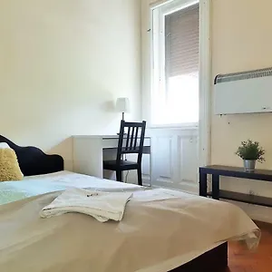 Wesselenyi Near Gozsdu Udvar Будапешт