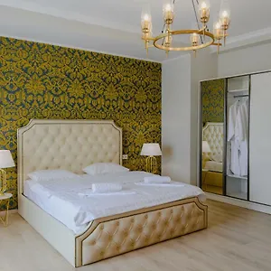 https://golden-globe.alltbilisihotels.com